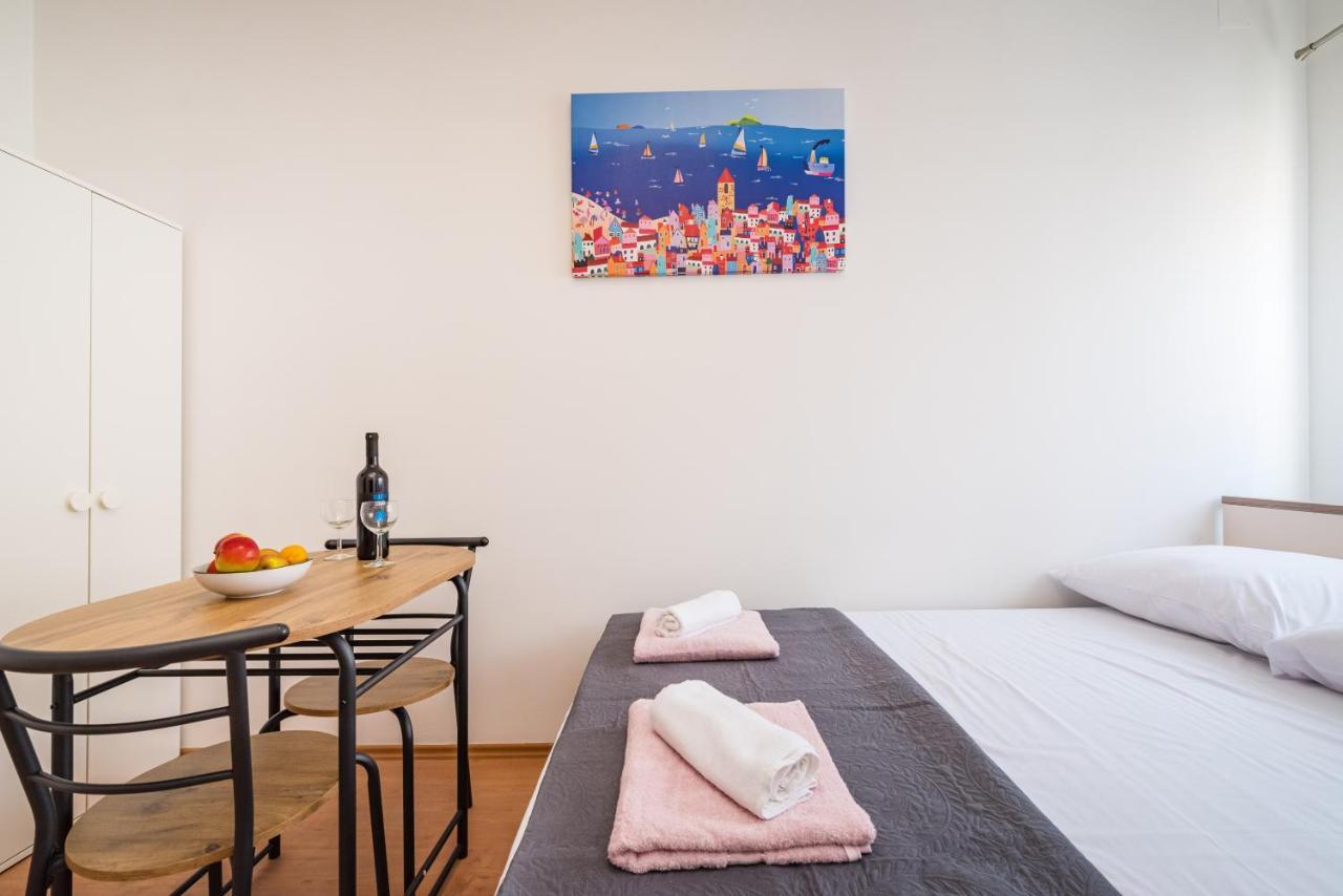 Studio And Rooms Zadar City Wall Exterior foto